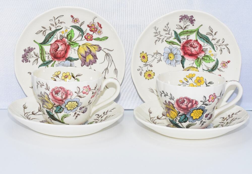 Copeland Spode Gainsborough Marlborough Tea Cup and Saucer Plates - 6pc set